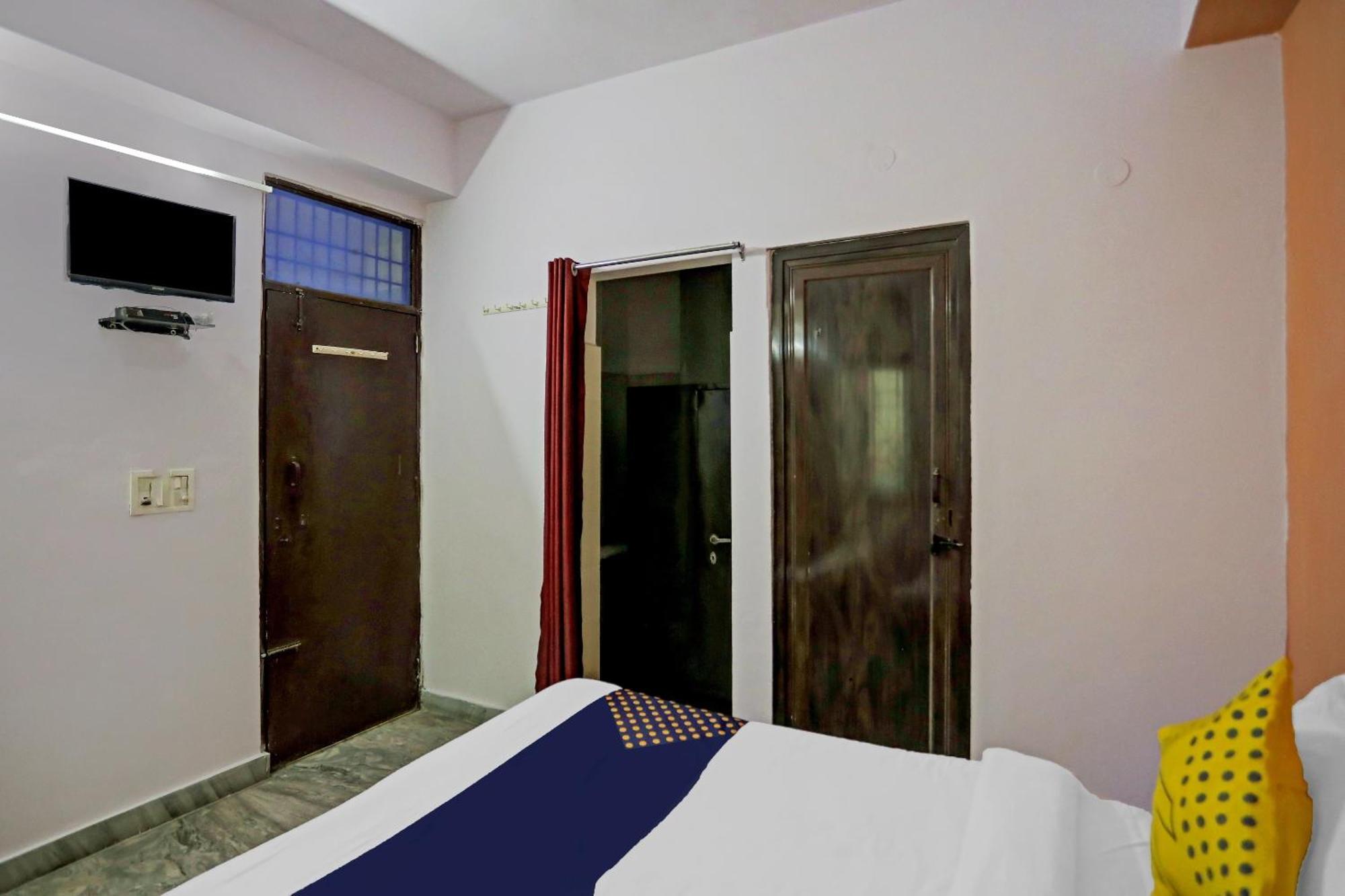 Spot On Raj Hotel Vip Near Worlds Of Wonder Kalkaji Devi Экстерьер фото