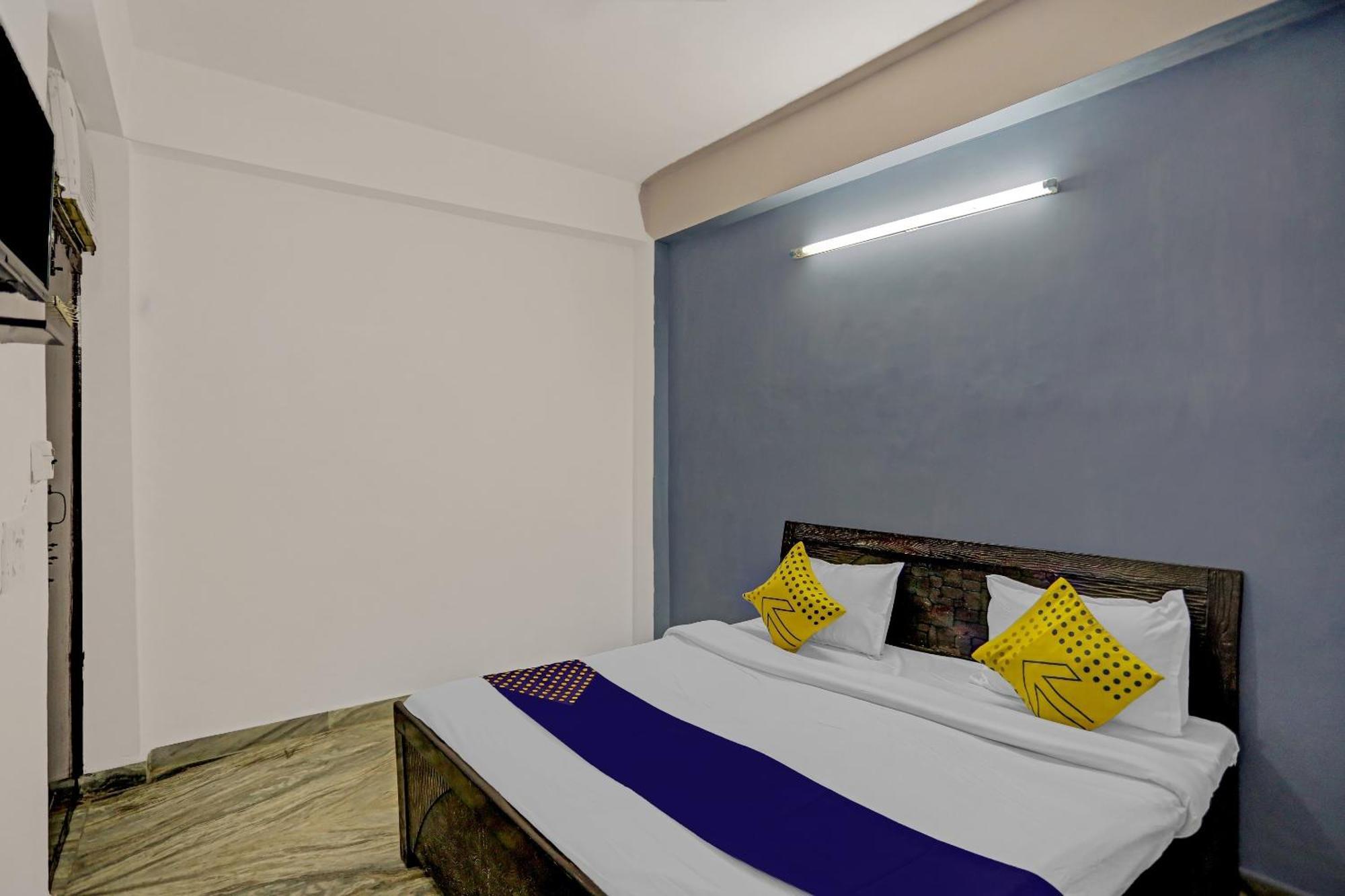 Spot On Raj Hotel Vip Near Worlds Of Wonder Kalkaji Devi Экстерьер фото