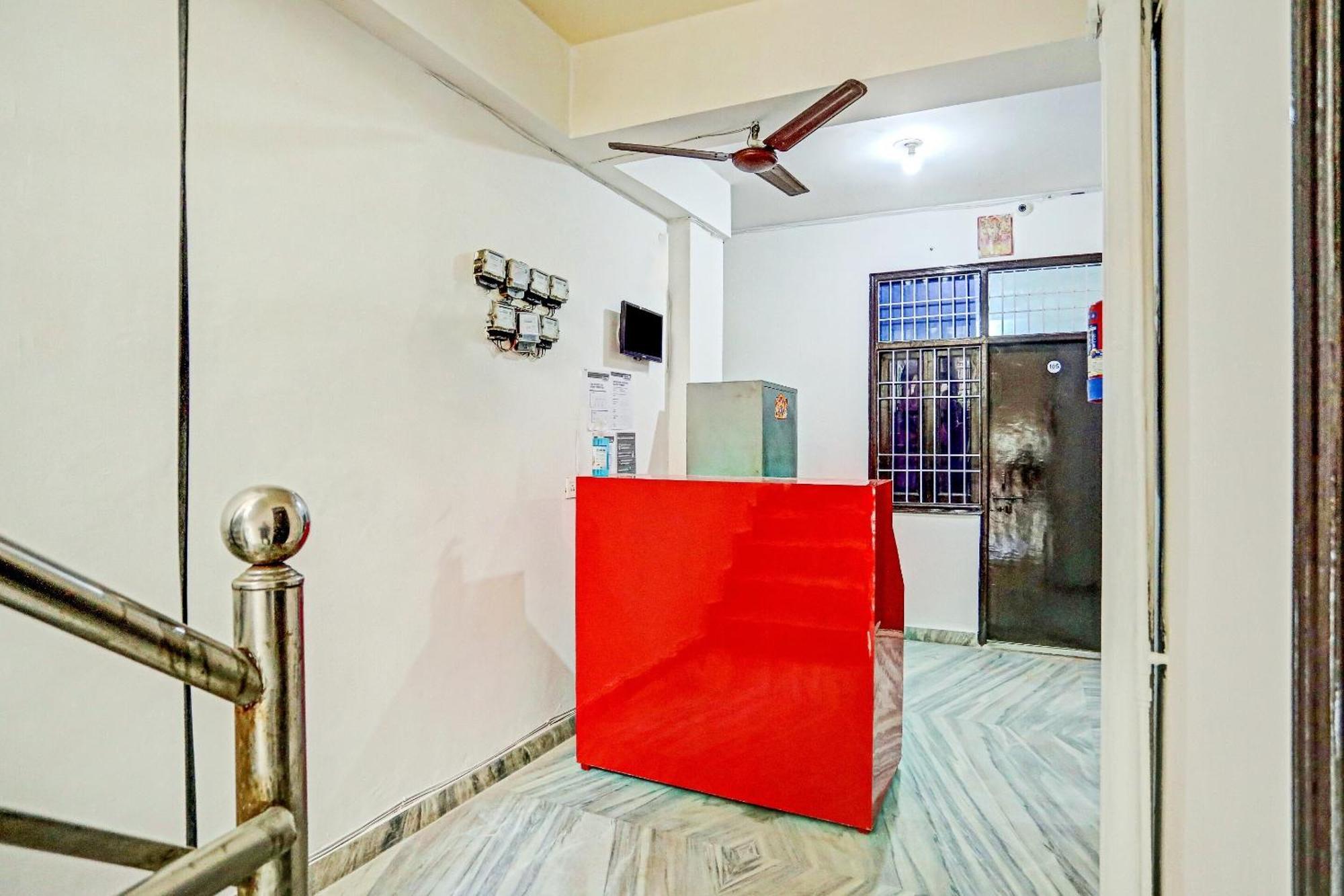 Spot On Raj Hotel Vip Near Worlds Of Wonder Kalkaji Devi Экстерьер фото